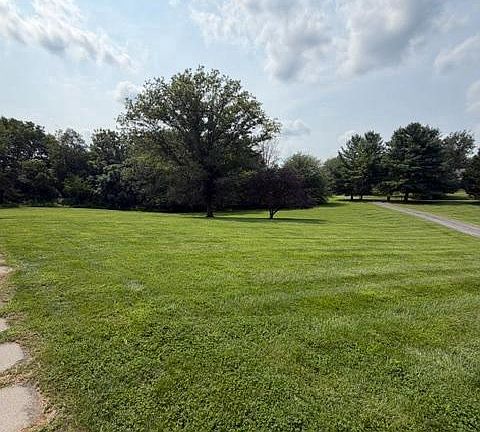 2nd image of 274 Dogwood Manor Dr