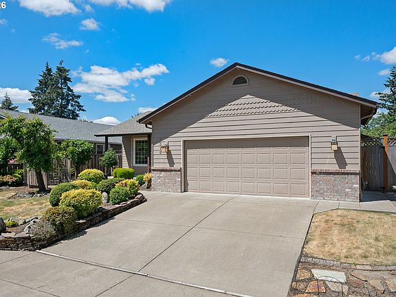 2nd image of 1376 Andersen Ln