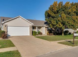 1221 Grand Canyon Dr, Wentzville, MO