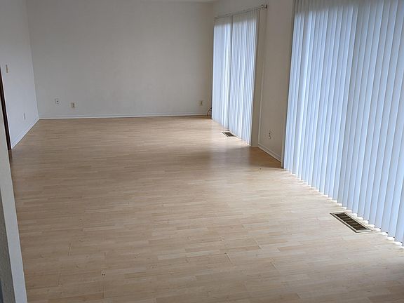 2nd image of 1922 NW Kenny St #1922