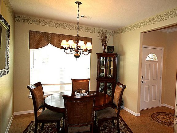 4th image of 11010 Overland Trail Dr