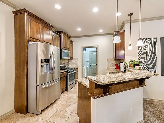 4th image of 2424 NW 195th St