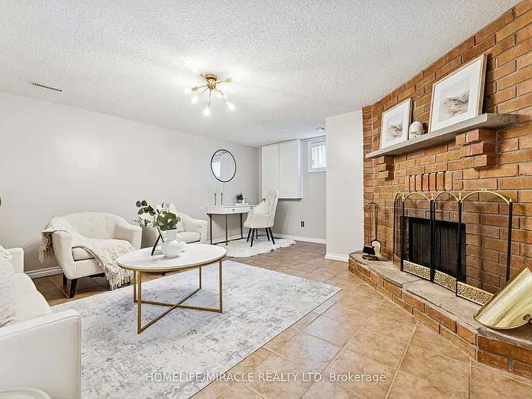 1312 Cherrydown Dr — Photo 36