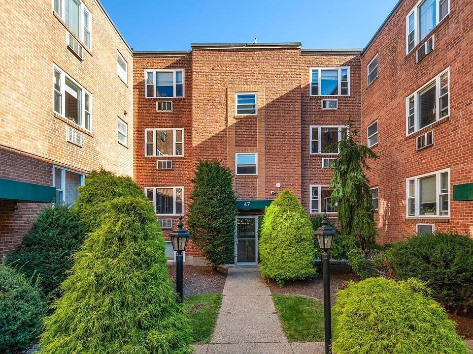 1st image of 47 Colborne Rd APT 1