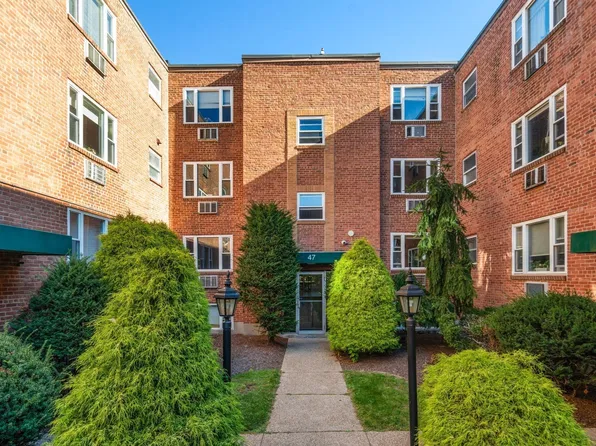 47 Colborne Rd APT 1, Brighton, MA 02135
