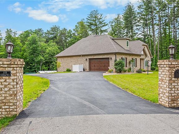 5th image of 153 Woodridge Dr