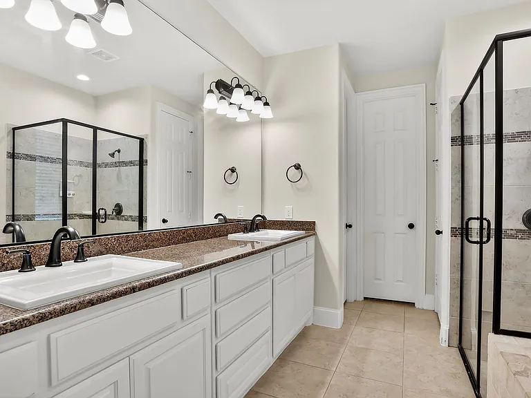 2346 Arezzo Ln — Photo 8