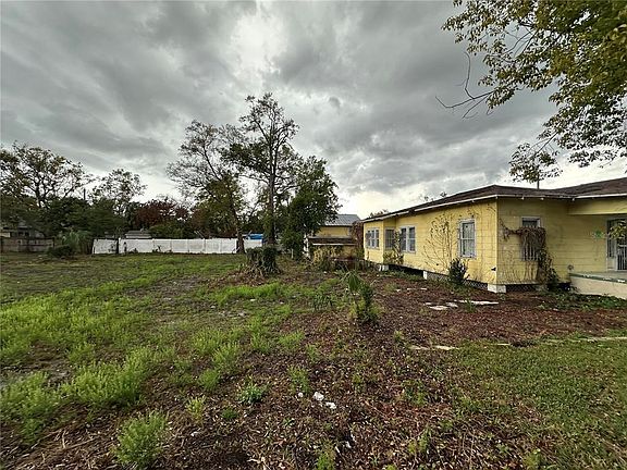 3rd image of 3210 N TAMPA STREET LOT 1