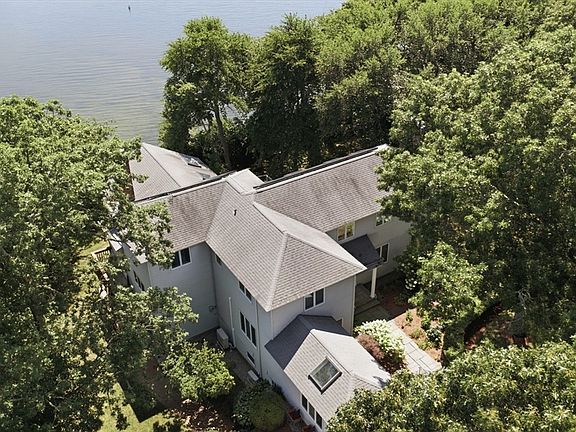 2nd image of 34 Shirley Point Rd
