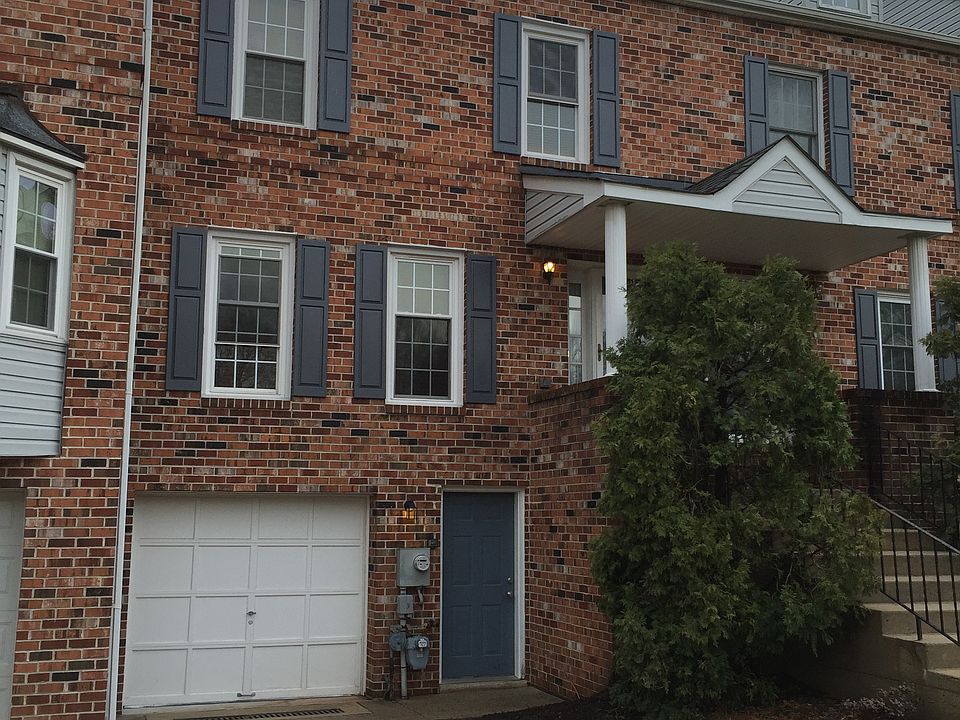 Townhouse Front