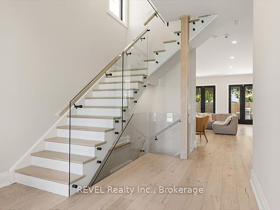 5th image of 6206 Lucia Dr