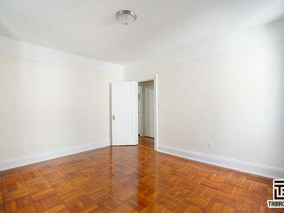 4th image of 41-22 45th St #4