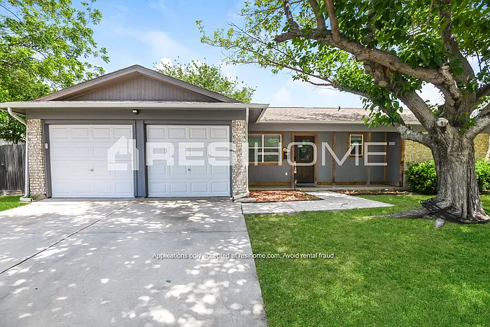 521 Kemper Ave — Photo 1