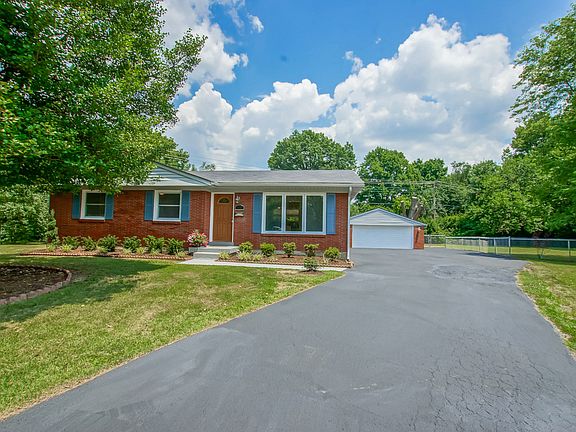 4th image of 4109 Laurelwood Ave