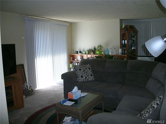 4th image of 800 N Abbey Ct #205
