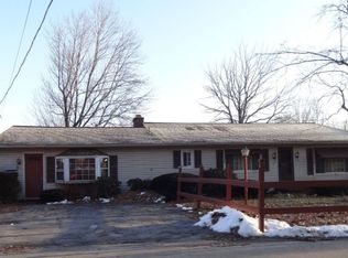 17 Oak St, Southbridge, MA 01550