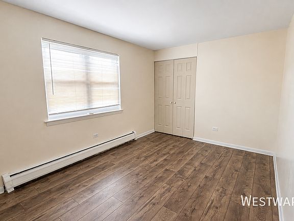 4th image of 9654 Golf Ter APT 1W