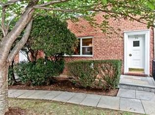 94 Oregon Ave #A, Bronxville, NY 10708