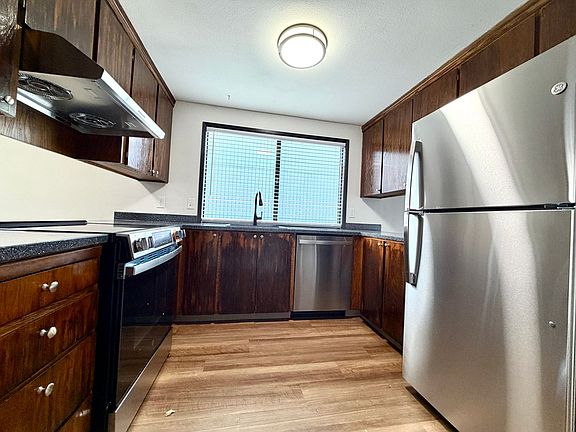 2nd image of 4461 SW Garden Home Rd #0