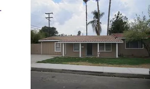 24545 Stewart St Photo 1