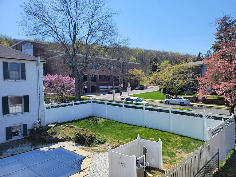623 Greene Ct #3 — Photo 4