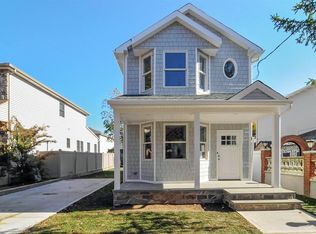 303 Manhattan St, Staten Island, NY 10307
