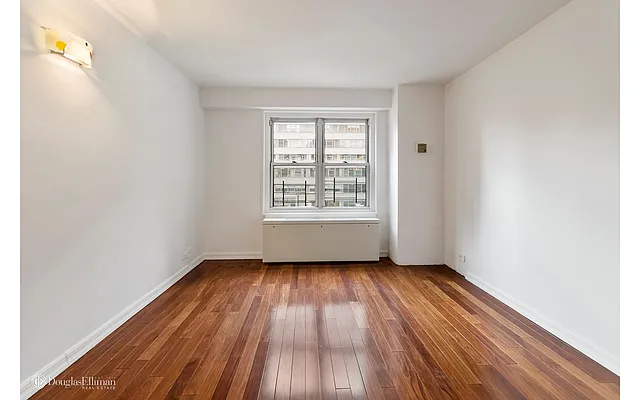 Rented by Douglas Elliman | media 29