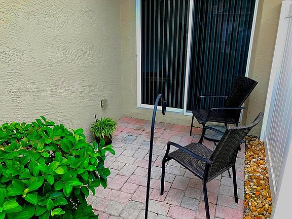 4th image of 3639 Casalta Cir