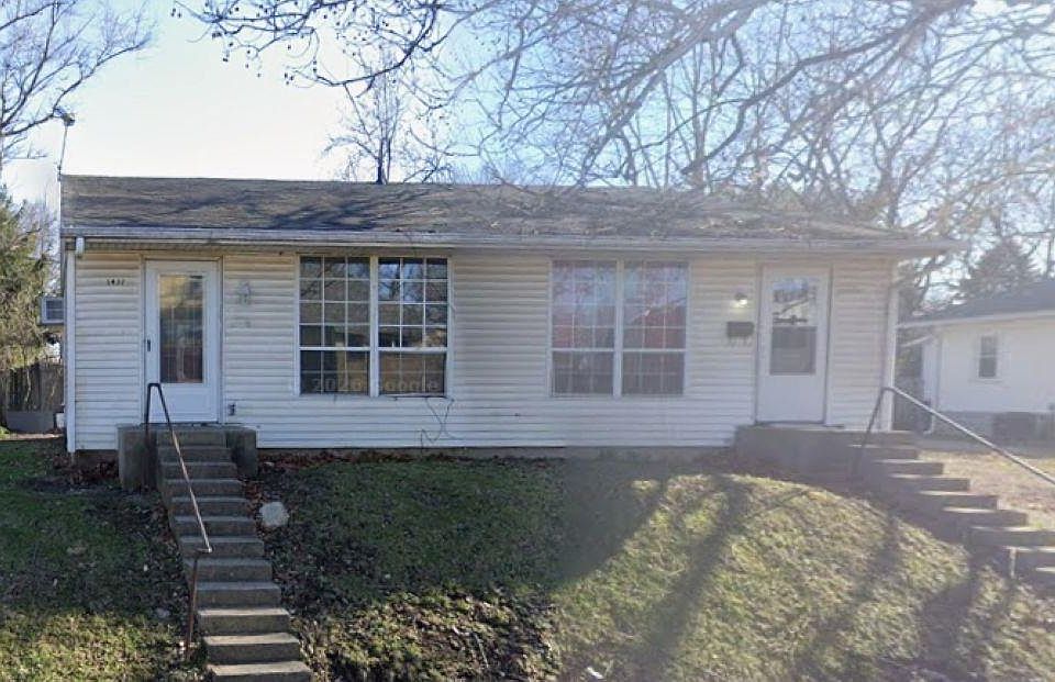 1st image of 1429 Hart St