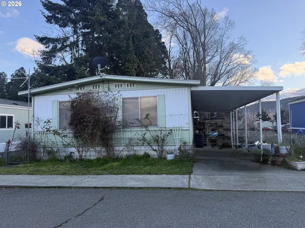 3800 W 6th St Unit 40, The Dalles, OR 97058