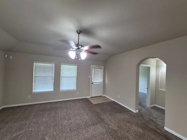 8915 Audubon Park — Photo 31