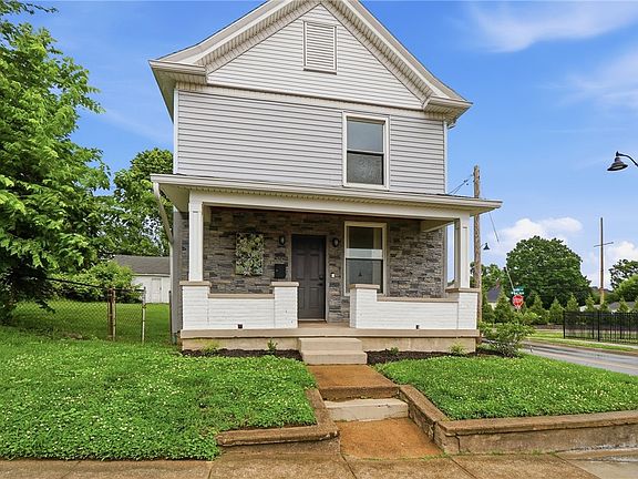 5th image of 202 Warwick Ave