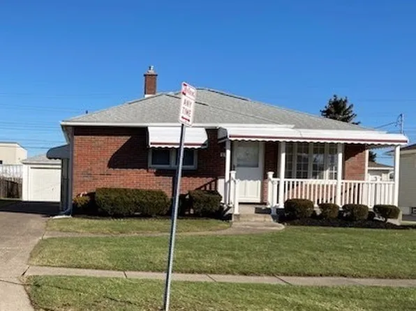 27 Laura Ct, Cheektowaga, NY 14227