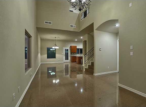 2nd image of 4537 Nashville Ave #B