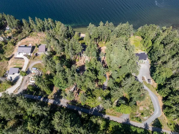 8801 Stoney Hill Rd, North Cowichan, BC V9L 6Y6