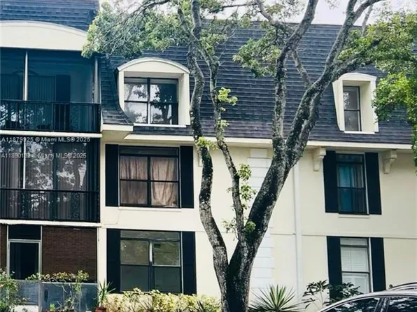 3680 Inverrary Dr APT 3O, Lauderhill, FL 33319