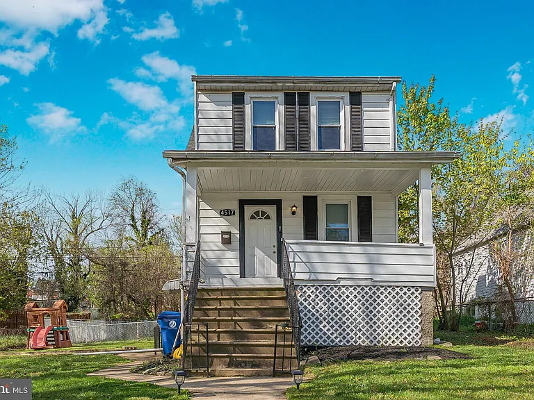 4517 Woodlea Ave — Photo 2