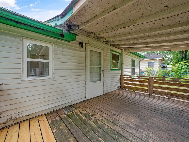 1815 Fay St — Photo 26