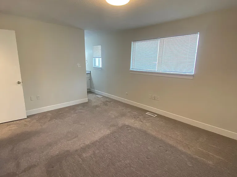 792 Shepard Ln #1 — Photo 2