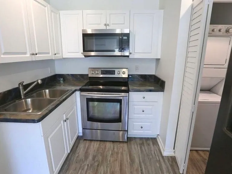 3612 Northside Dr #B — Photo 9