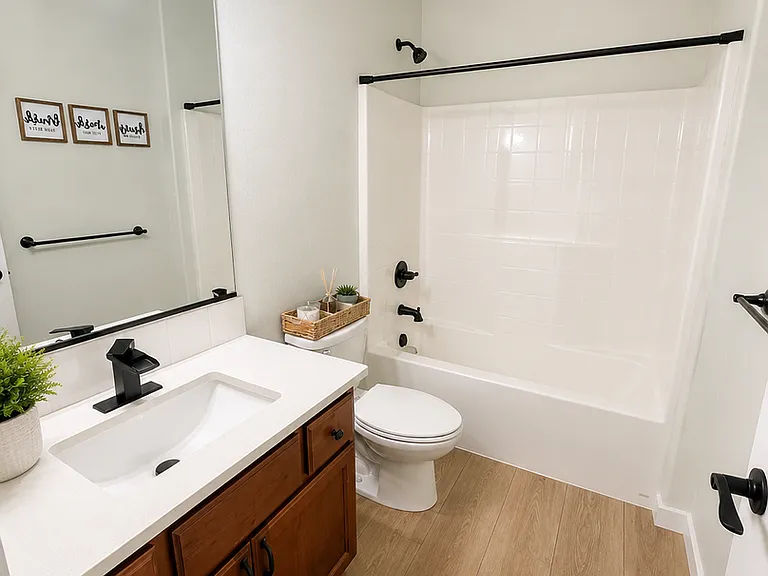 4212 Laredo Dr — Photo 13