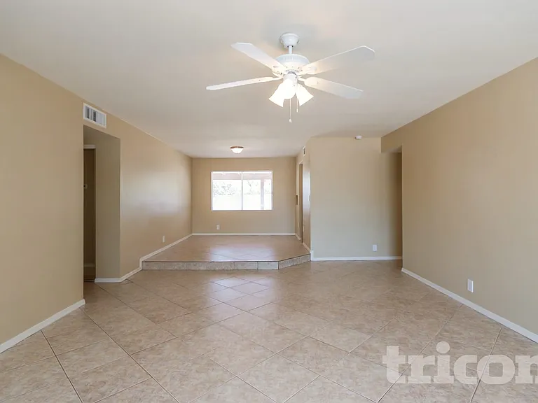 7334 W Carol Ave — Photo 4