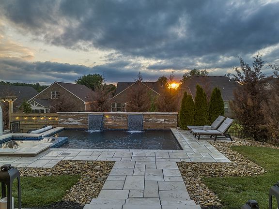 4th image of 147 Telfair Ln