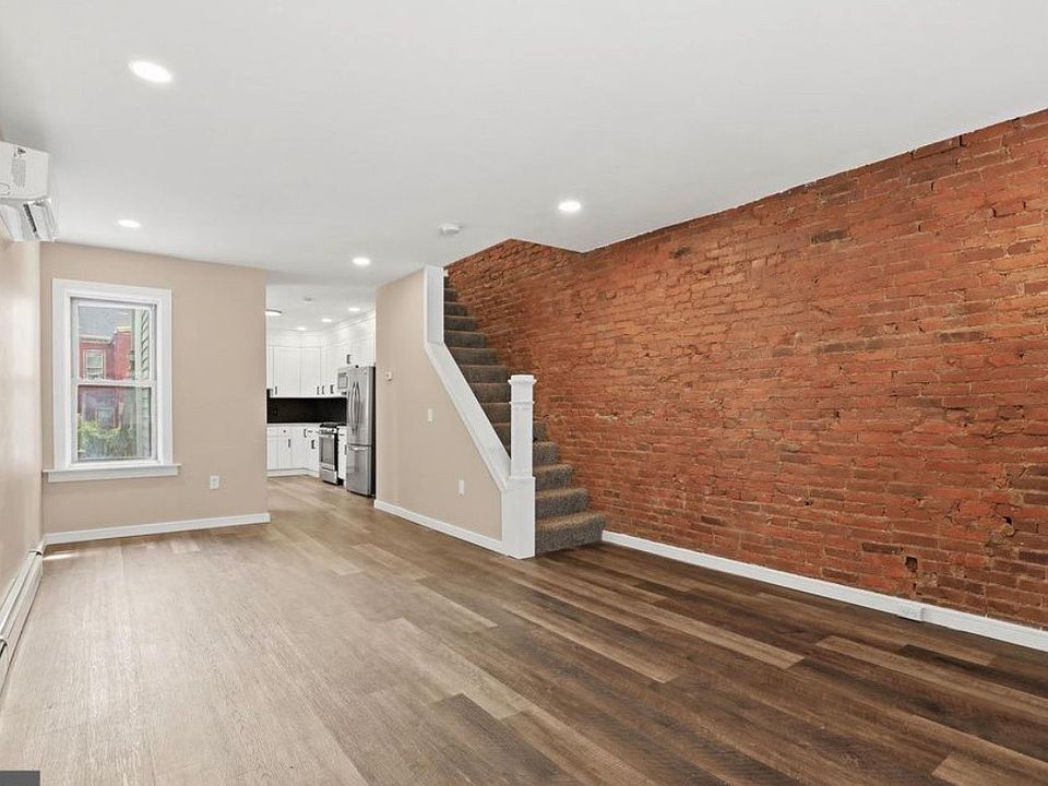 1st image of 834 Lake St