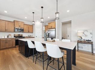 10700 Harbor Ln N, Maple Grove, MN 55369