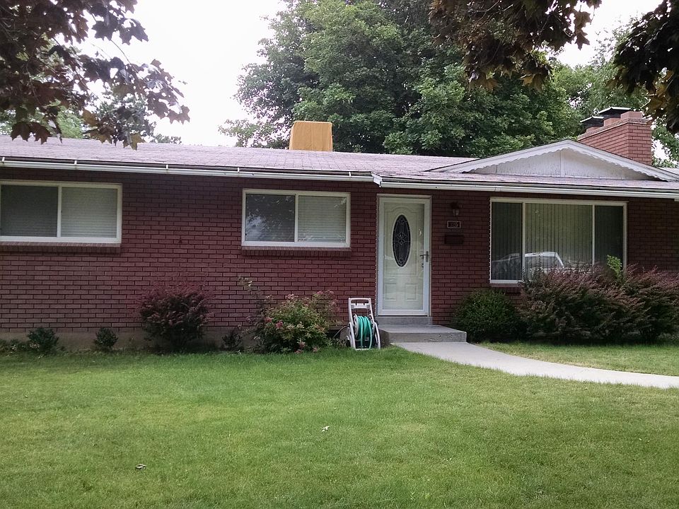 1st image of 325 Fairlane Dr