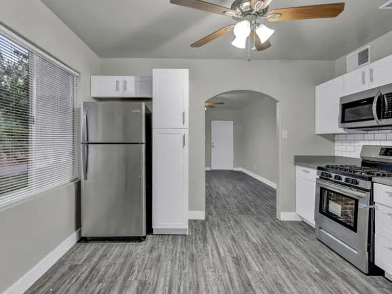 743 E Coronado Rd #3 — Photo 4