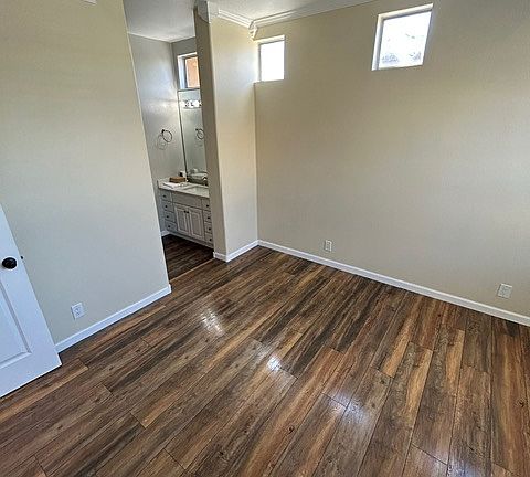 Master room - leading to master bath