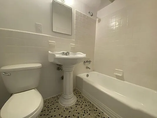 Rented by ORMIAN REALTY GROUP LLC | media 25