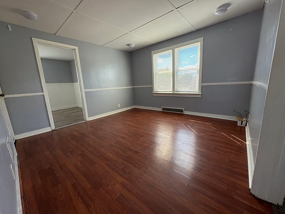 365 Washington Ave #2